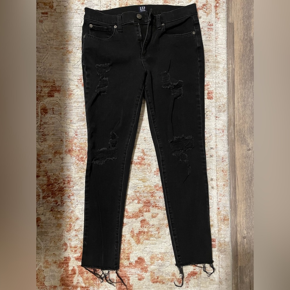 Women’s GAP True Skinny Black Jeans - Size 28